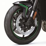 2020-kawasaki-z-h2-25_1600x0w