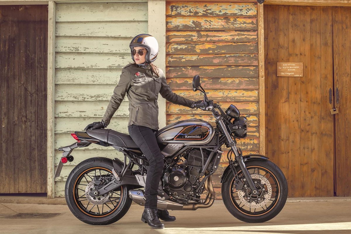 2022-kawasaki-z650rs-4