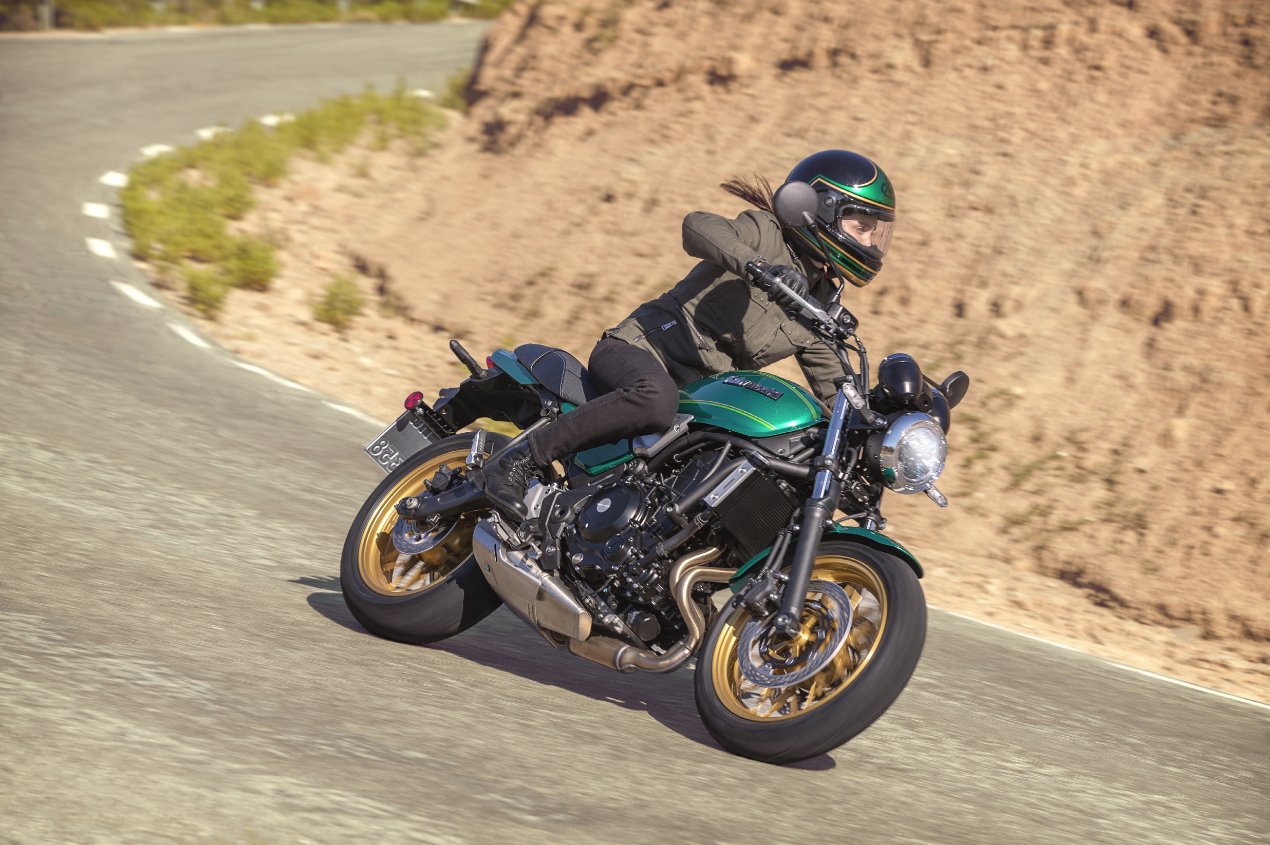 [크기변환]22ER650M_40RGN1ARFF2CG_A