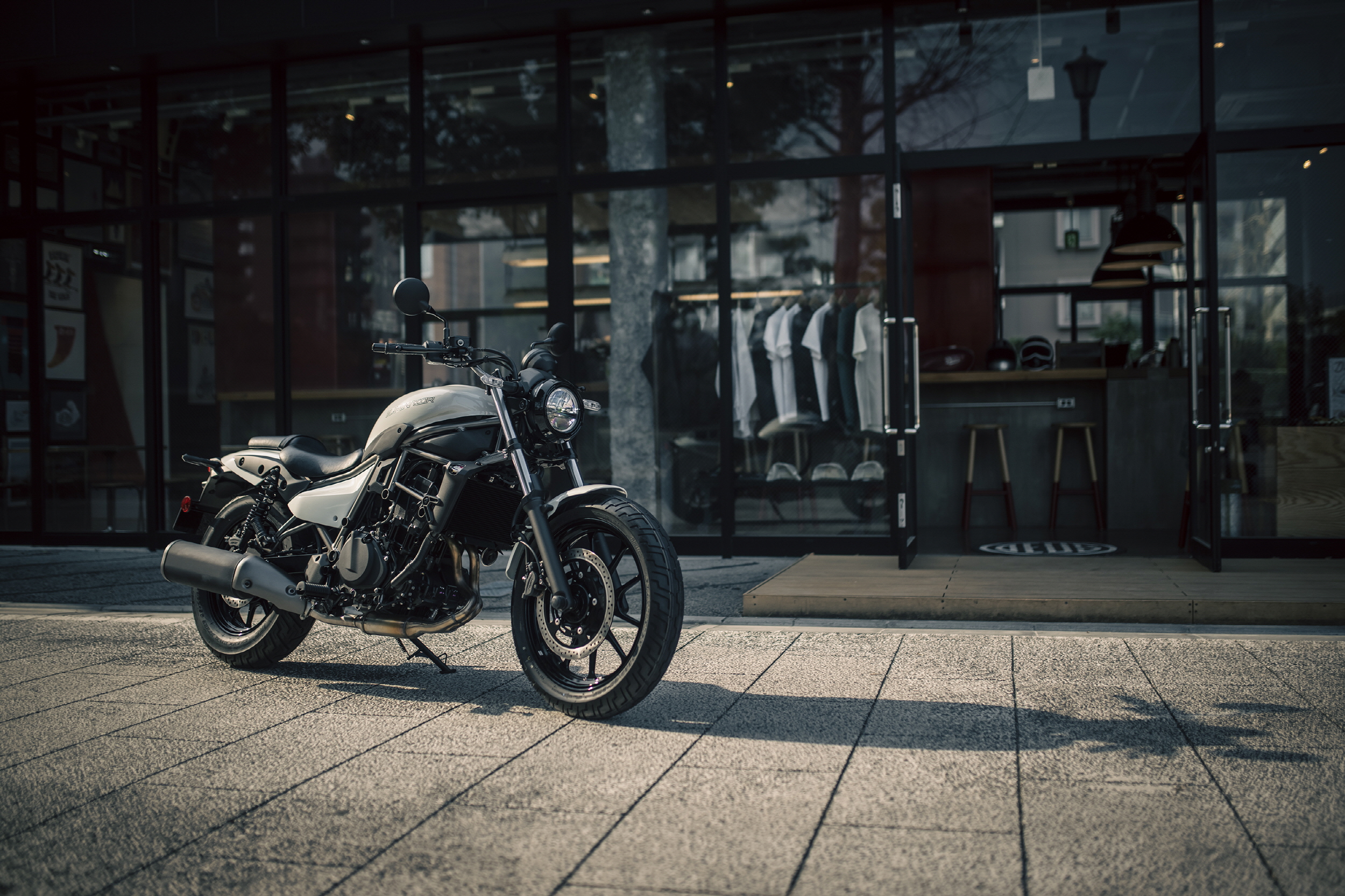 [크기변환]24EL400A_141WT1IRFC00D_C